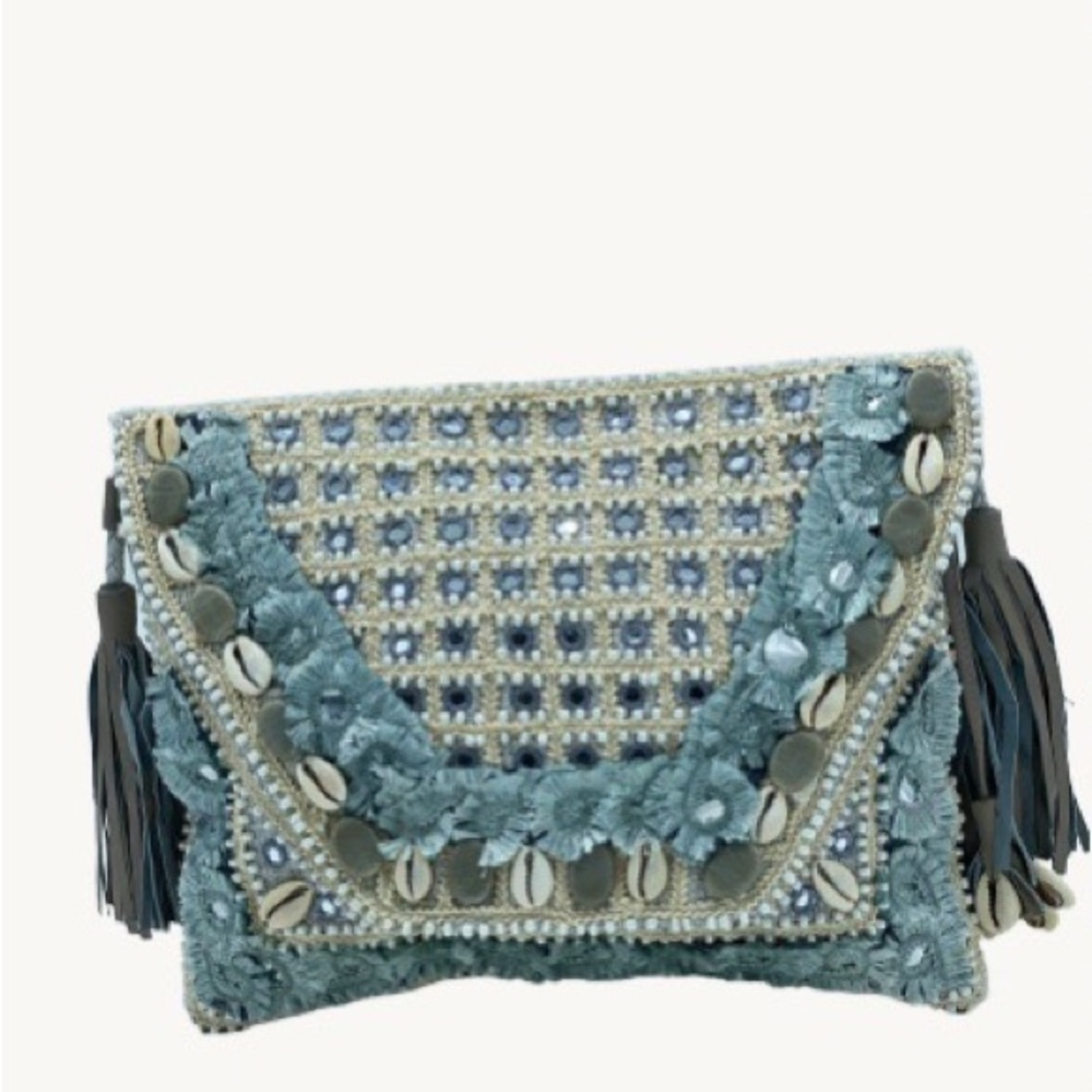 Clutch with mirrors and shells.
